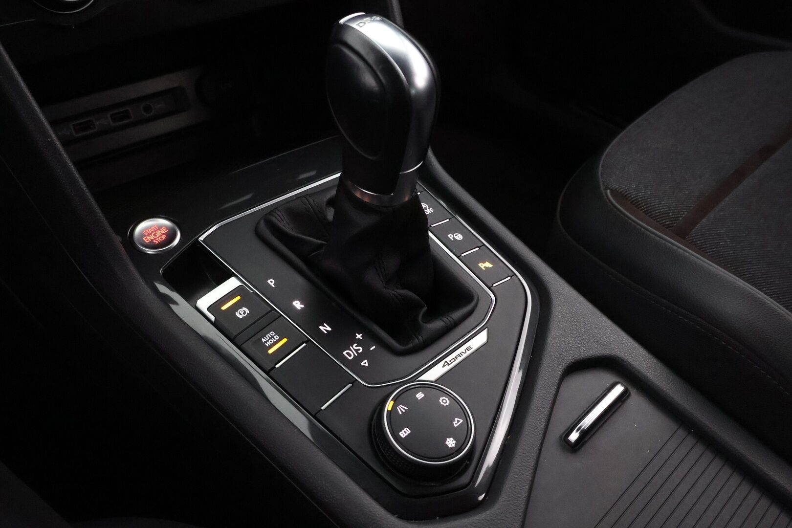 Seat Tarraco 2019 2,0 TDI 150 4DRIVE Xcellence DSG 7-Paikkainen - 7P -Suomiauto / Webasto / Adapt.Vakkari / Digimittari / Peruutuskamera / Puolinahkasisusta / Vetokoukku / LED / Juuri tullut!