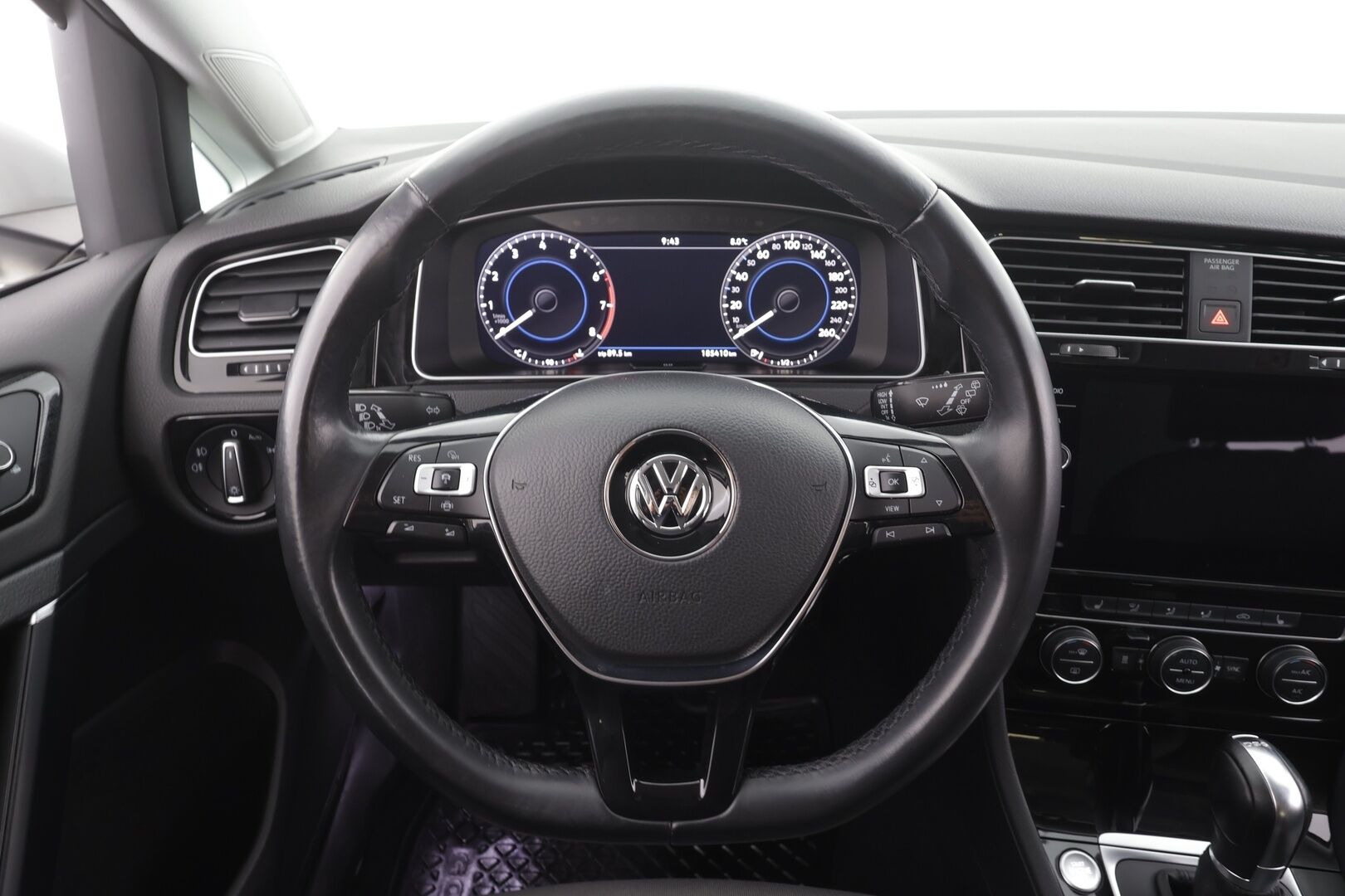Volkswagen Golf 2019 Variant Highline 1,5 TSI EVO 96 kW DSG * ACC / Webasto / Koukku / Adapt.LED / P.kamera / Hierova penkki * - 1-om Suomi-auto / Kahdet renkaat aluvanteilla 