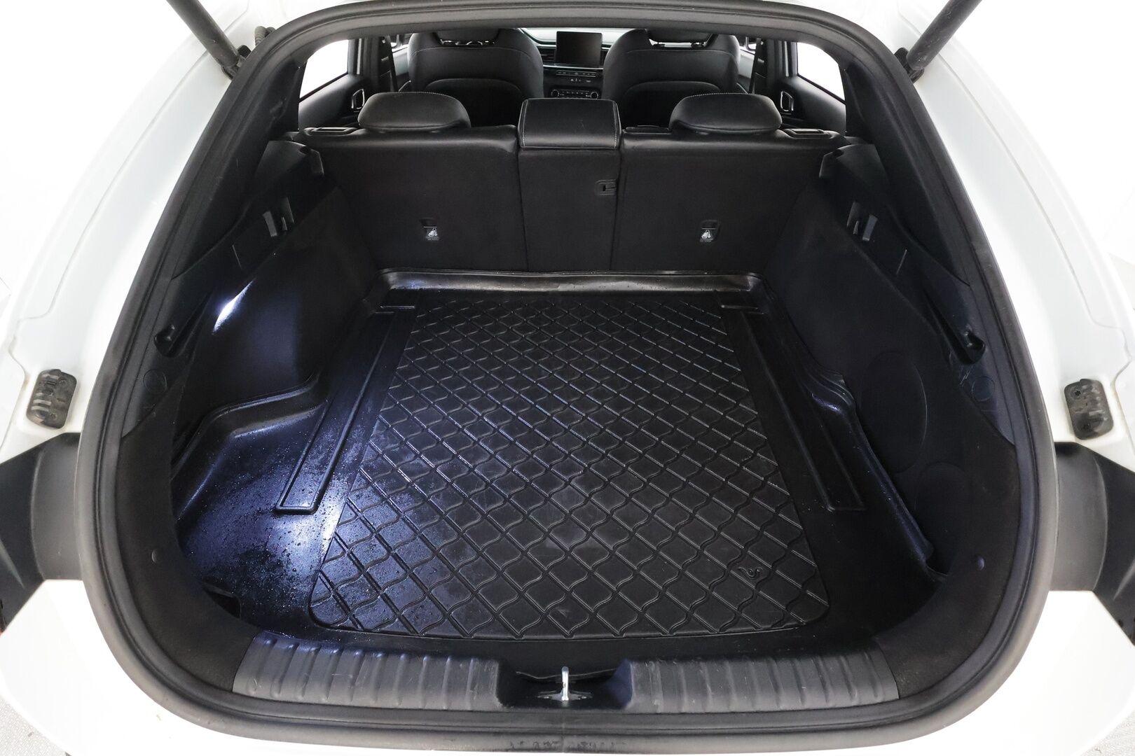 Kia ProCeed 2019 1,4 T-GDI ISG 140hv GT-Line Business Premium DCT * SCC / Lohko&Sisälämmitin / Koukku / JBL / Muistipenkkit / P.Kamera * - Suomi-auto / Kahdet Renkaat - HULLUT AVAJAISHULINAT KORKOTARJOUS 3,29 %