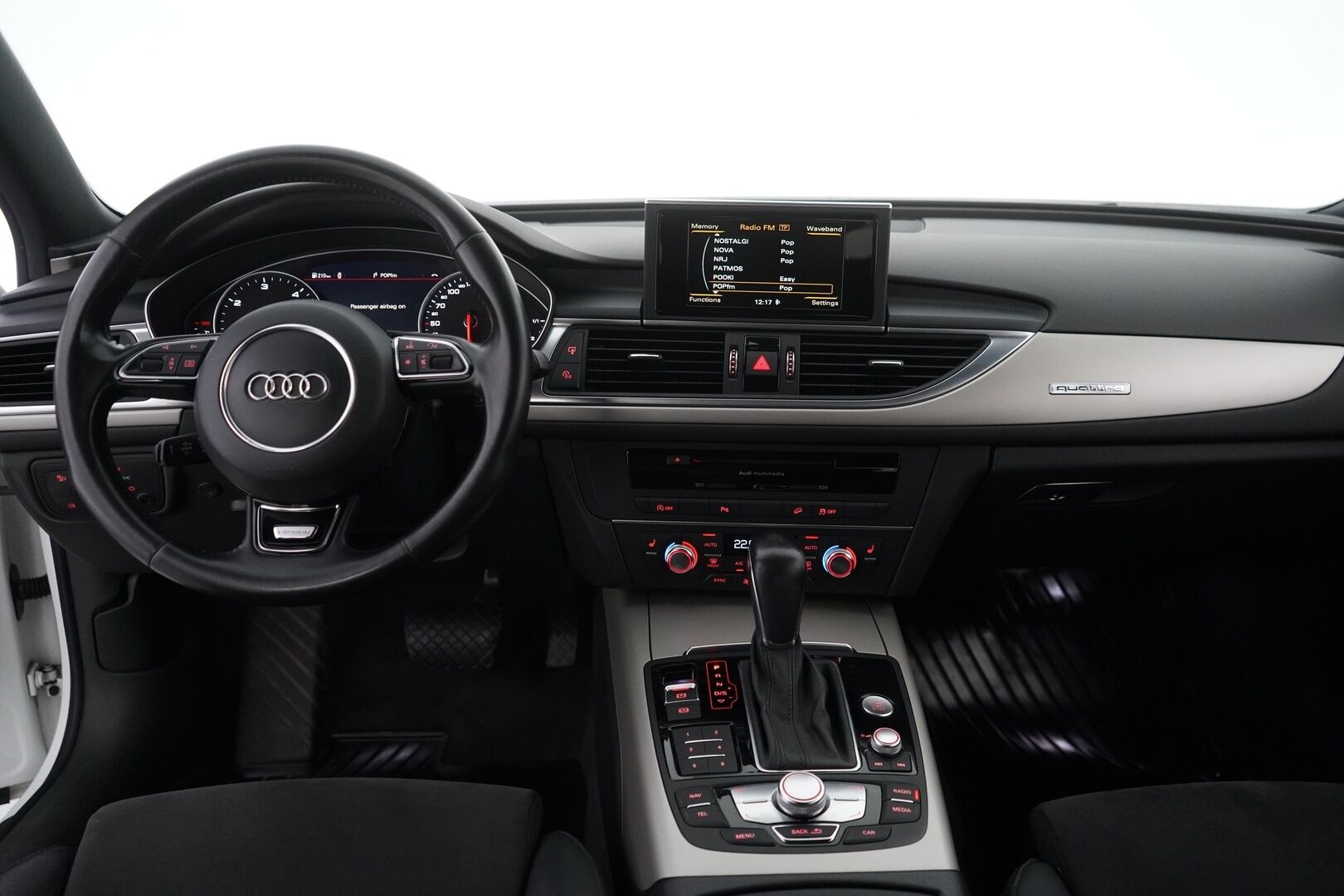 Audi A6 allroad quattro 2016 *Webasto / Koukku / Keyless / Kamera / Sporttipenkit / Ilma-alusta* - Viimeisin huolto 265tkm / Kahdet vanteet / Säännöllisesti huollettu 