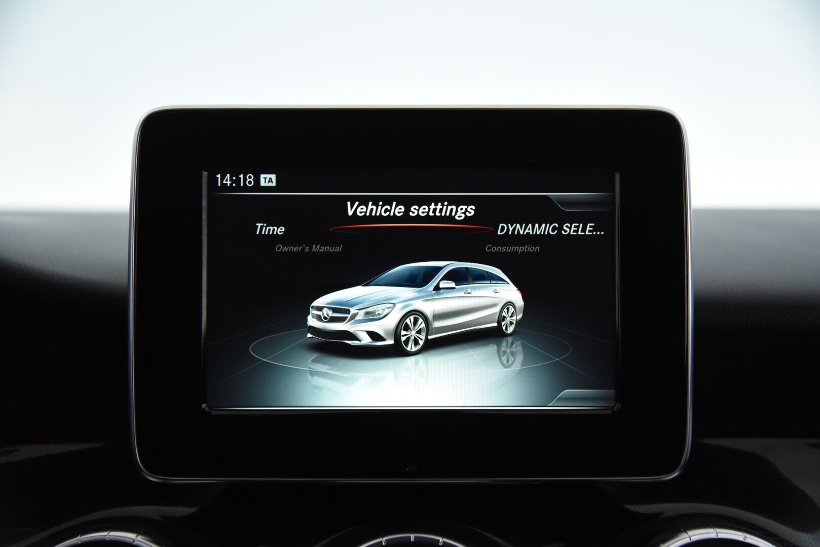 Mercedes-Benz CLA 2016 220 CDI 4Matic A Shooting Brake Premium Business /  Lohkolämmitin / Koukku / Tutkat / Vakkari / Navi - Juuri huollettu ja katsastettu / 2x Alumiinivanteet hyvillä renkailla!