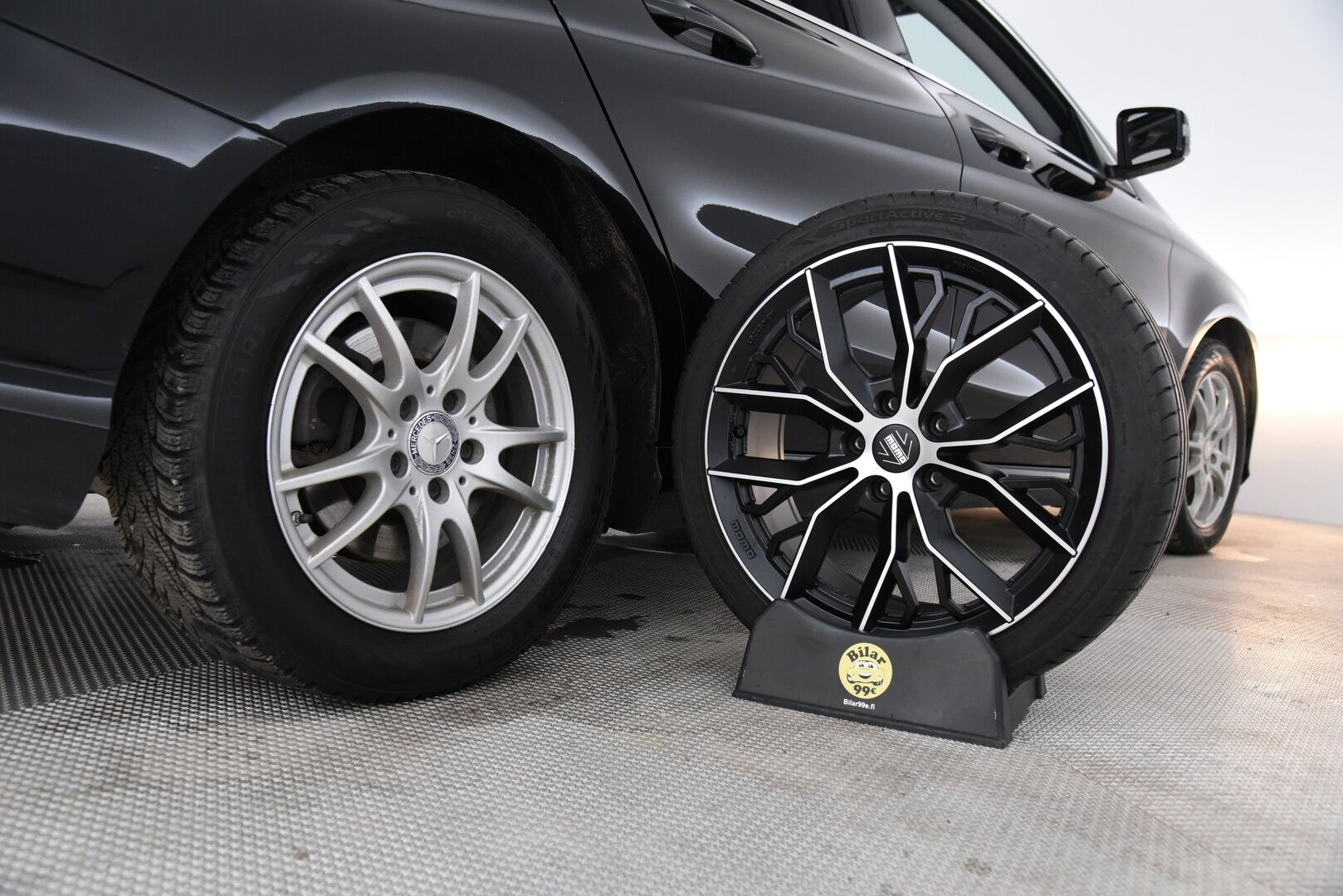 Mercedes-Benz CLA 2016 220 CDI 4Matic A Shooting Brake Premium Business /  Lohkolämmitin / Koukku / Tutkat / Vakkari / Navi - Juuri huollettu ja katsastettu / 2x Alumiinivanteet hyvillä renkailla!