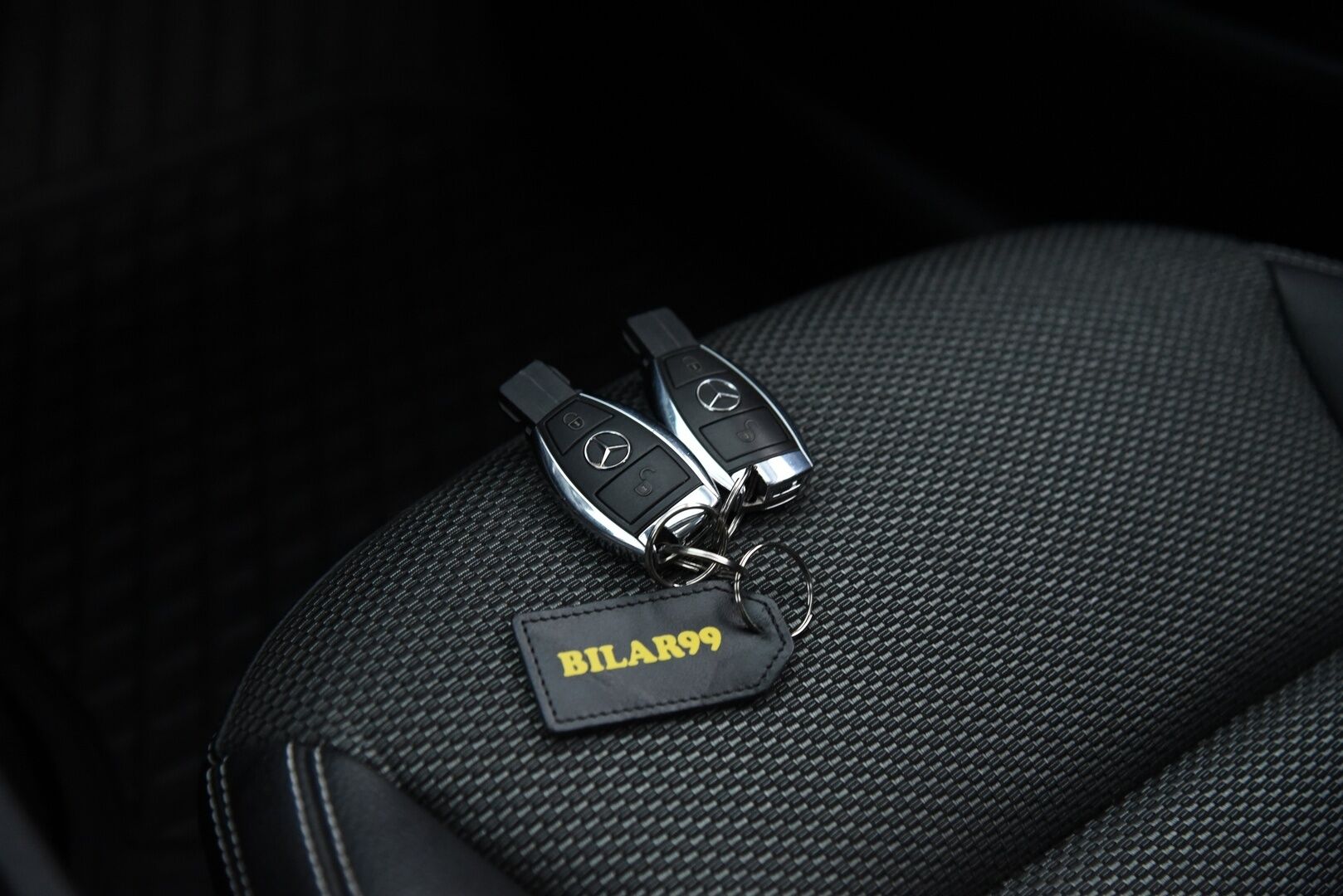 Mercedes-Benz CLA 2016 220 CDI 4Matic A Shooting Brake Premium Business /  Lohkolämmitin / Koukku / Tutkat / Vakkari / Navi - Juuri huollettu ja katsastettu / 2x Alumiinivanteet hyvillä renkailla!