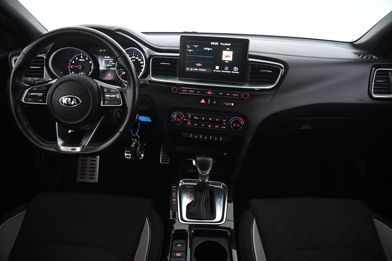 Kia ProCeed 2019 1,4 T-GDI ISG 140hv GT-Line SB DCT A/T EcoDynamics - 1-omisteinen Suomi-auto | P-kamera | Vetokoukku | Lohkolämmitin | 2 Renkaat aluvanteilla