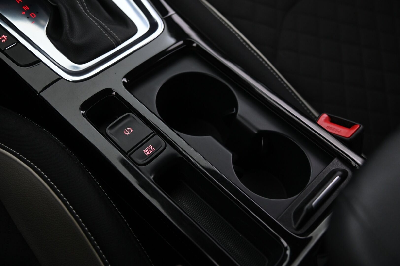 Kia ProCeed 2019 1,4 T-GDI ISG 140hv GT-Line SB DCT A/T EcoDynamics - 1-omisteinen Suomi-auto | P-kamera | Vetokoukku | Lohkolämmitin | 2 Renkaat aluvanteilla
