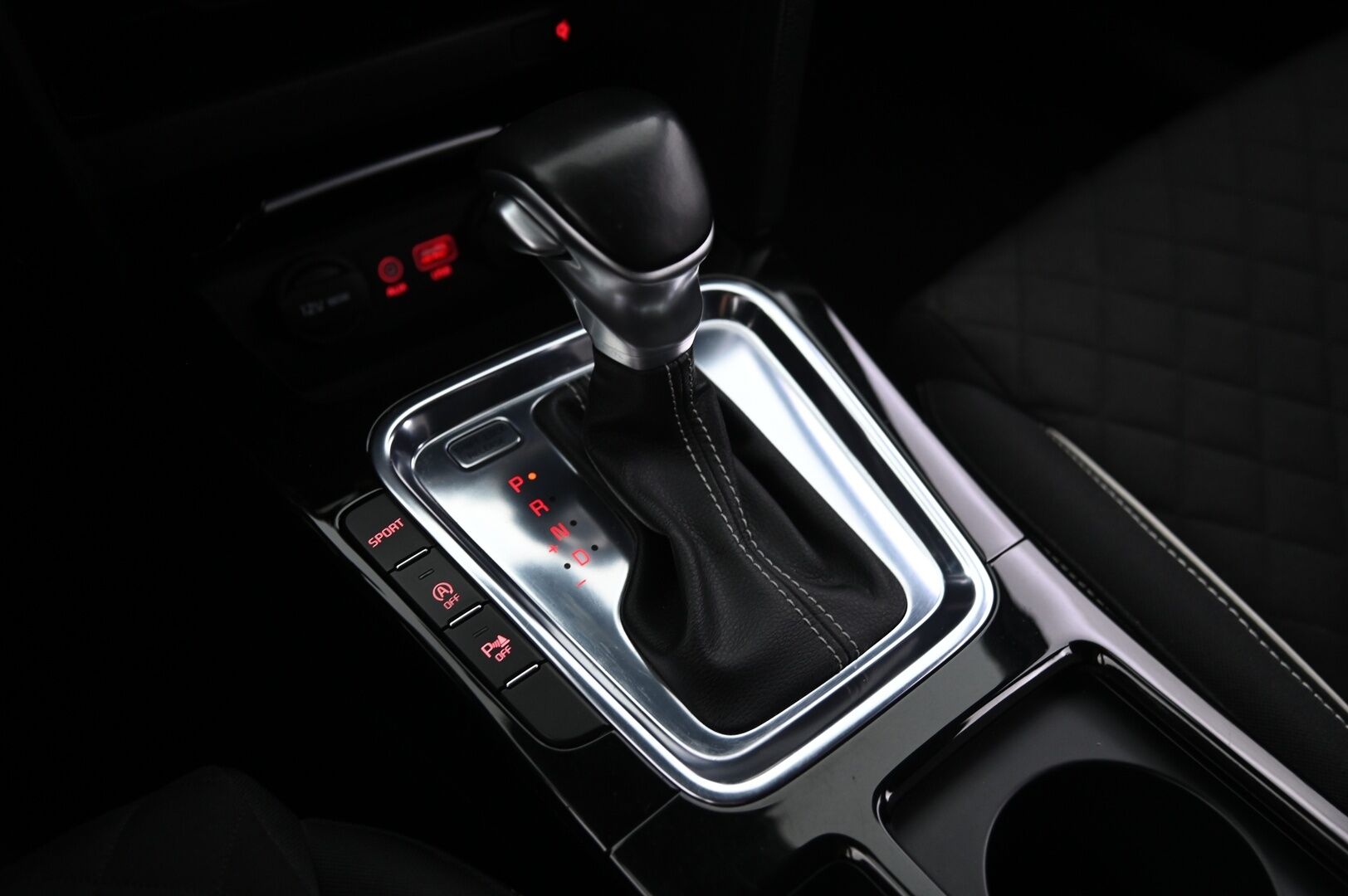 Kia ProCeed 2019 1,4 T-GDI ISG 140hv GT-Line SB DCT A/T EcoDynamics - 1-omisteinen Suomi-auto | P-kamera | Vetokoukku | Lohkolämmitin | 2 Renkaat aluvanteilla