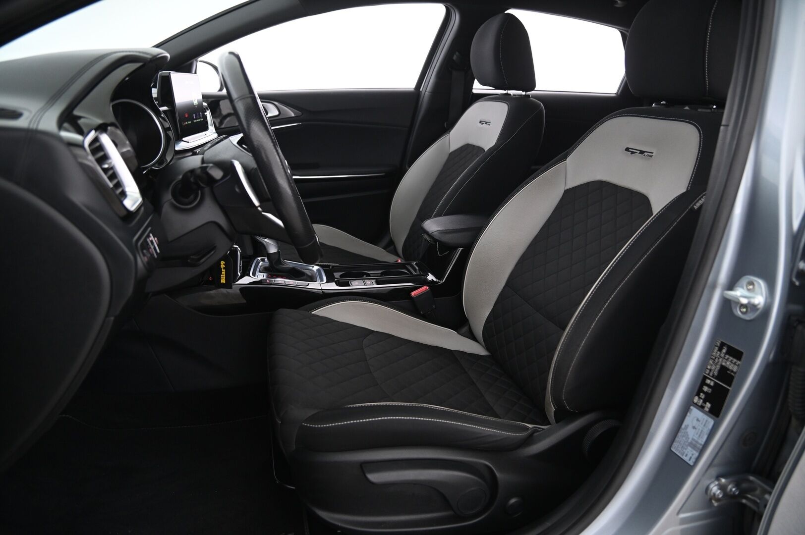 Kia ProCeed 2019 1,4 T-GDI ISG 140hv GT-Line SB DCT A/T EcoDynamics - 1-omisteinen Suomi-auto | P-kamera | Vetokoukku | Lohkolämmitin | 2 Renkaat aluvanteilla