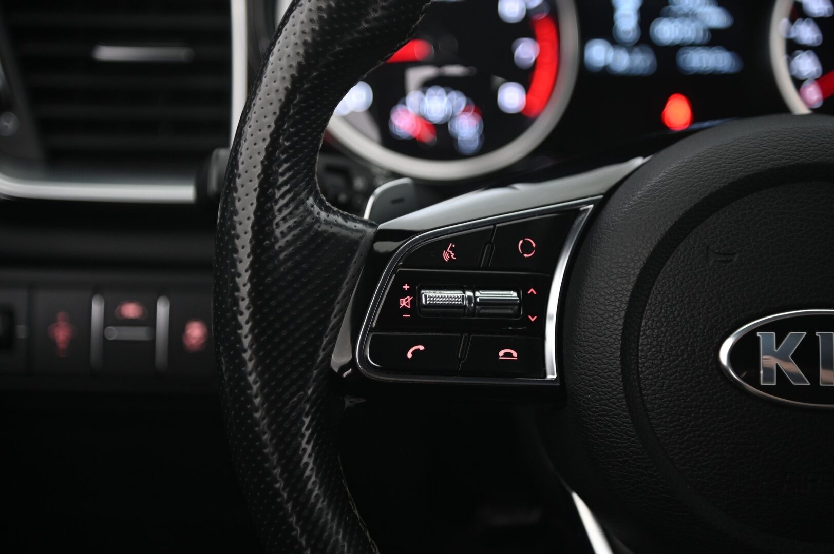 Kia ProCeed 2019 1,4 T-GDI ISG 140hv GT-Line SB DCT A/T EcoDynamics - 1-omisteinen Suomi-auto | P-kamera | Vetokoukku | Lohkolämmitin | 2 Renkaat aluvanteilla