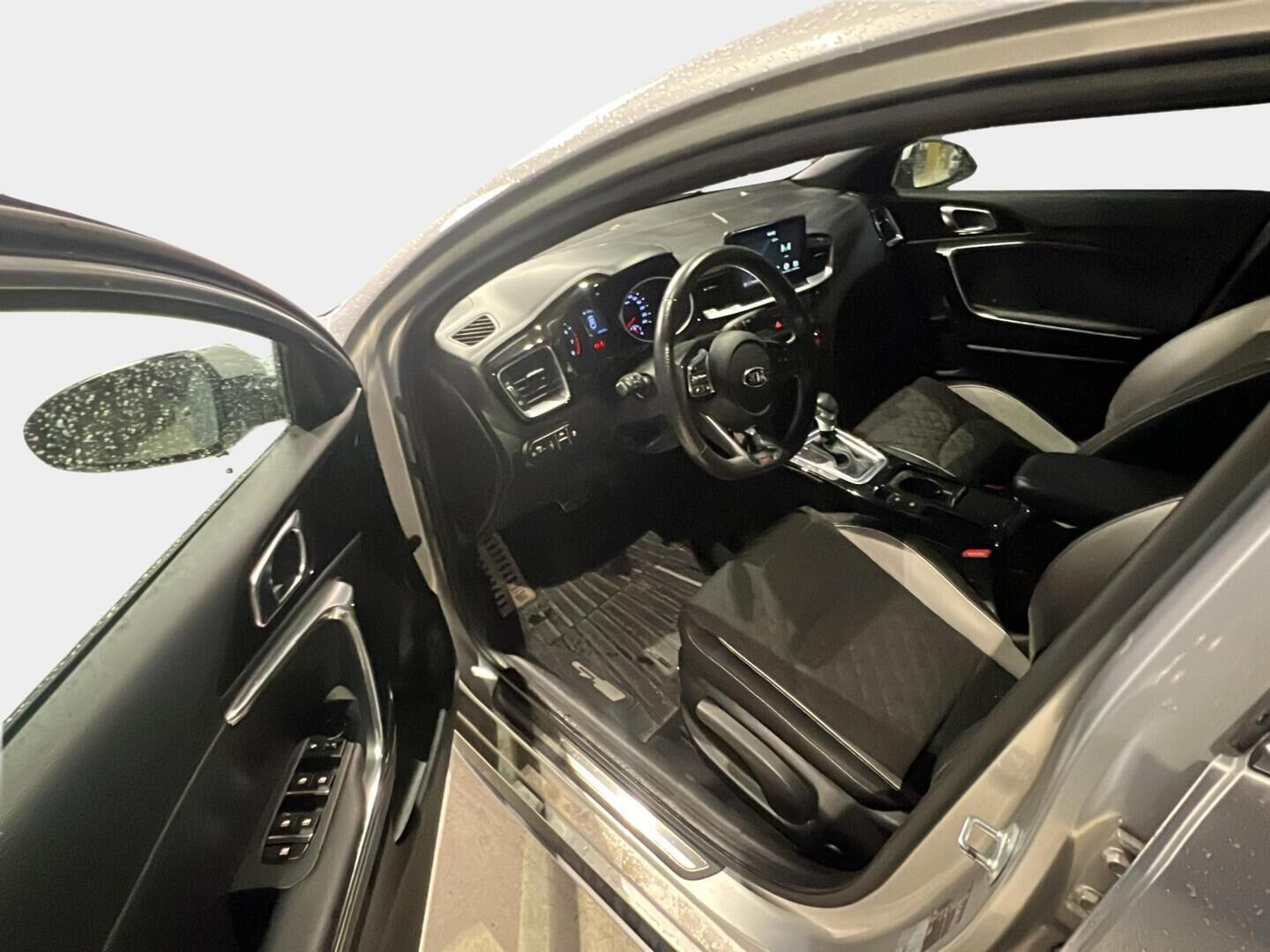Kia ProCeed 2019 1,4 T-GDI ISG 140hv GT-Line SB DCT A/T EcoDynamics - Suomiauto | Peruutuskamera | LED | Lohko&Sisäpistoke | Ratinlämmitys | Vakkari | Apple&Android | Navi | Juuri tullut Tampereelle!