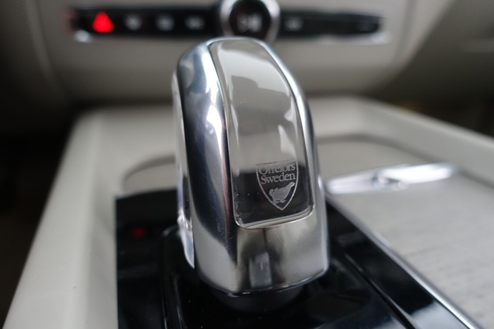 Volvo XC60 2019 T8 AWD Inscription aut - | Webasto | Adapt. Vakkari | Muistipenkki | Jakopää Vaihdettu | BLIS | 2x Renkaat&Vanteet | KeylessGo | Panoraama-lasikatto |