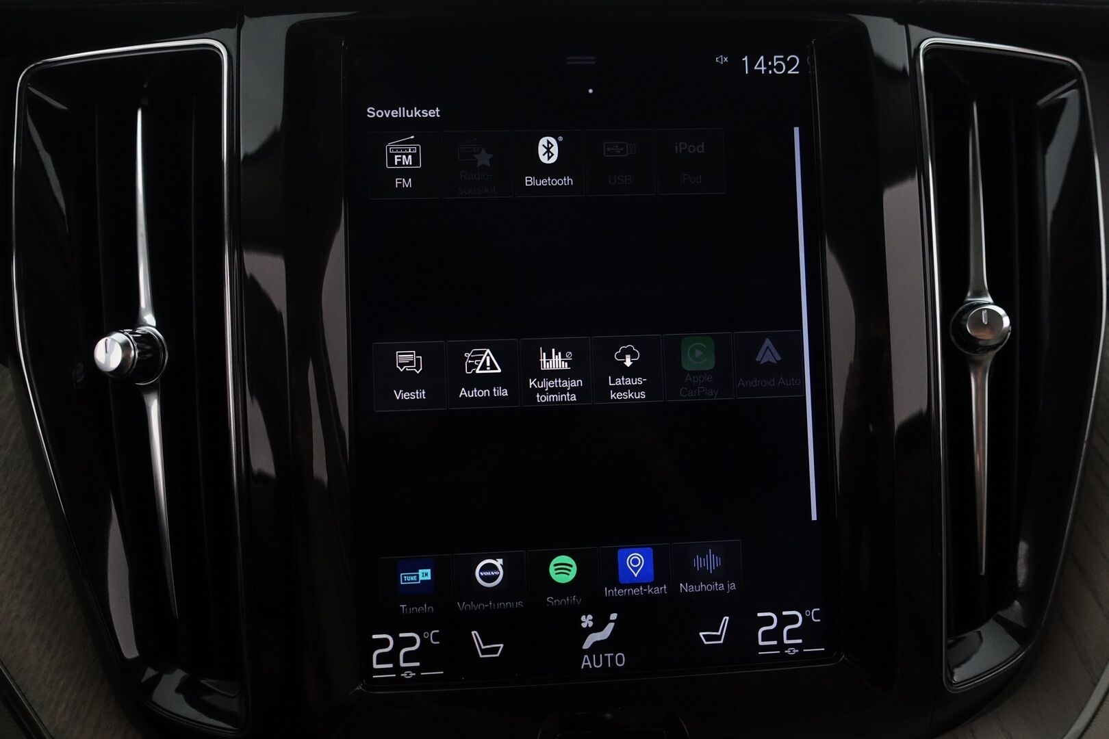 Volvo XC60 2019 T8 AWD Inscription aut - | Webasto | Adapt. Vakkari | Muistipenkki | Jakopää Vaihdettu | BLIS | 2x Renkaat&Vanteet | KeylessGo | Panoraama-lasikatto |