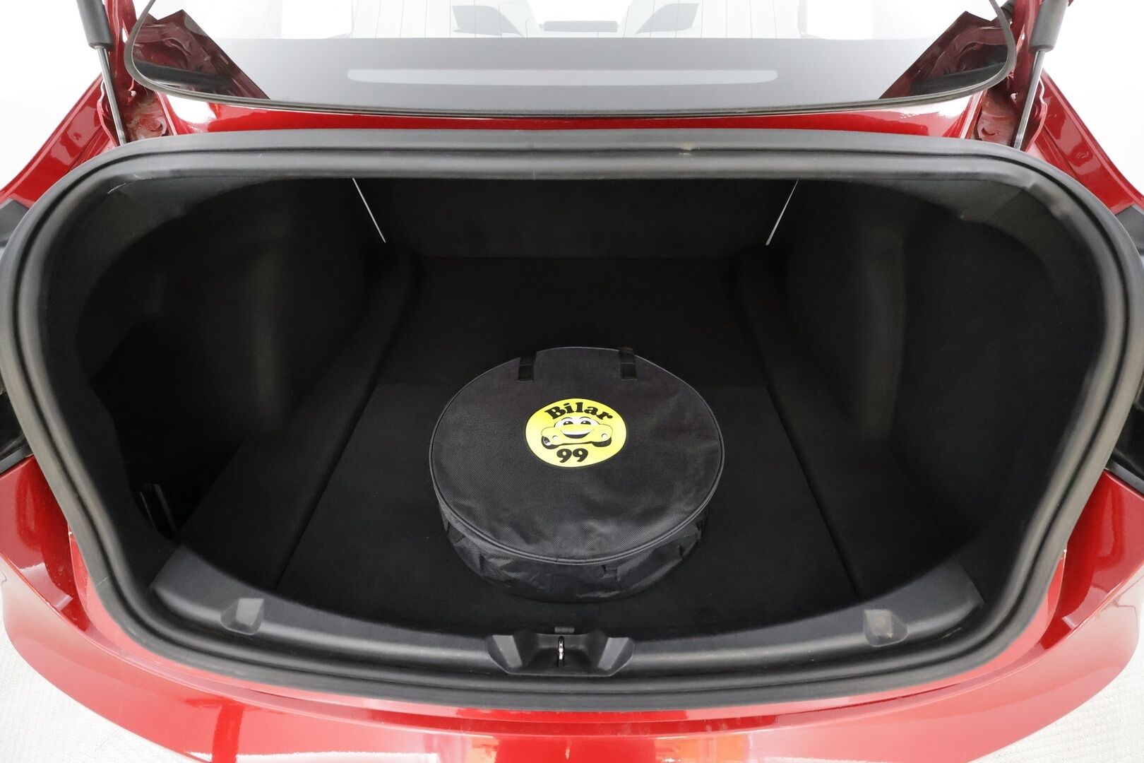 Tesla Model 3 2019 Long-Range Dual Motor AWD * Premium Audio / Lasikatto / P.kamera / Valkoiset nahat / LED / Navi * - HULLU BLACKWEEK KORKOTARJOUS 2,49%