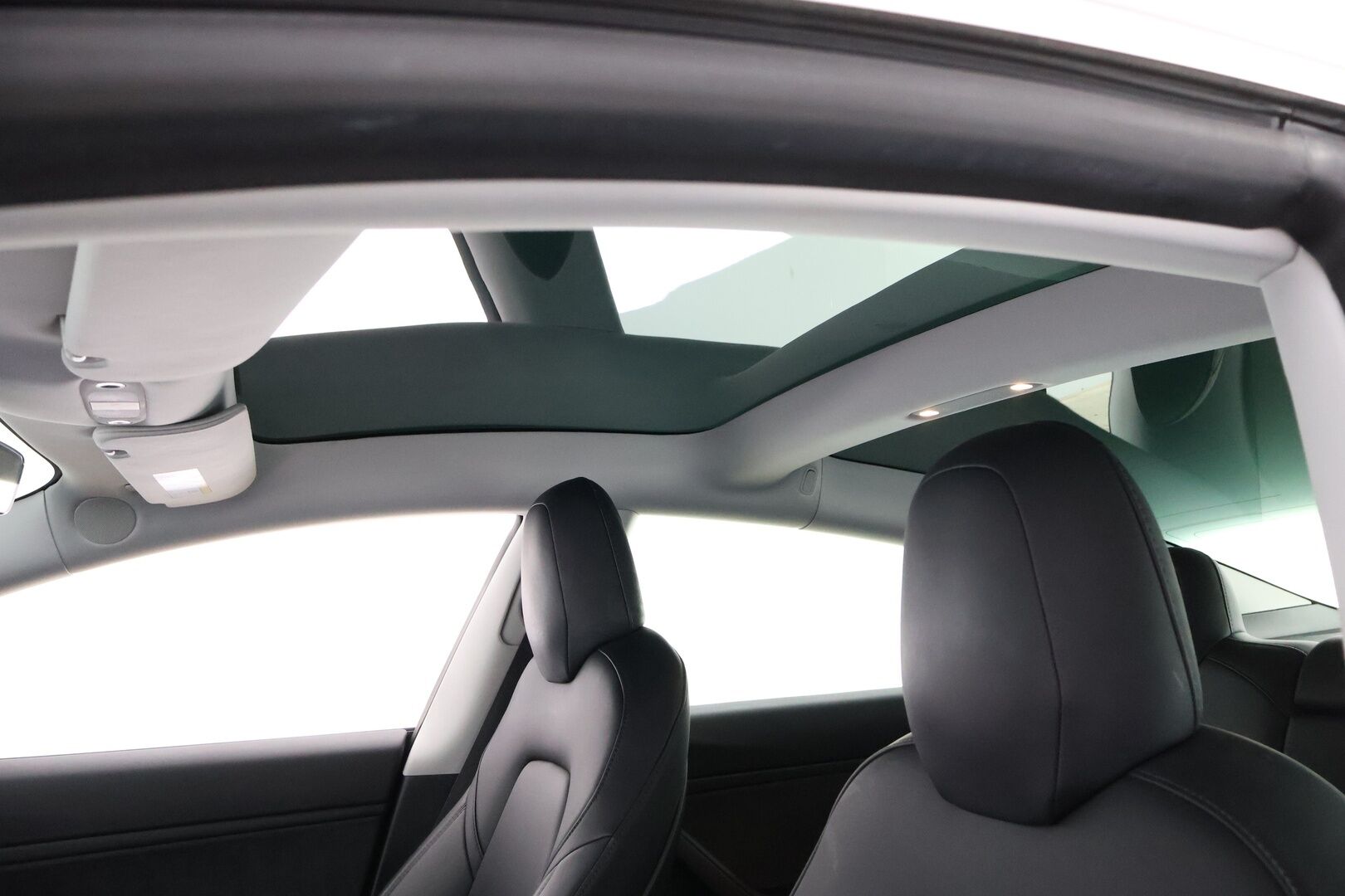 Tesla Model 3 2019 Long-Range Dual Motor AWD - Suomiauto / Premium Audio / Lasikatto / Peruutuskamera / Nahkasisusta / 2x Renkaat Aluvantein!