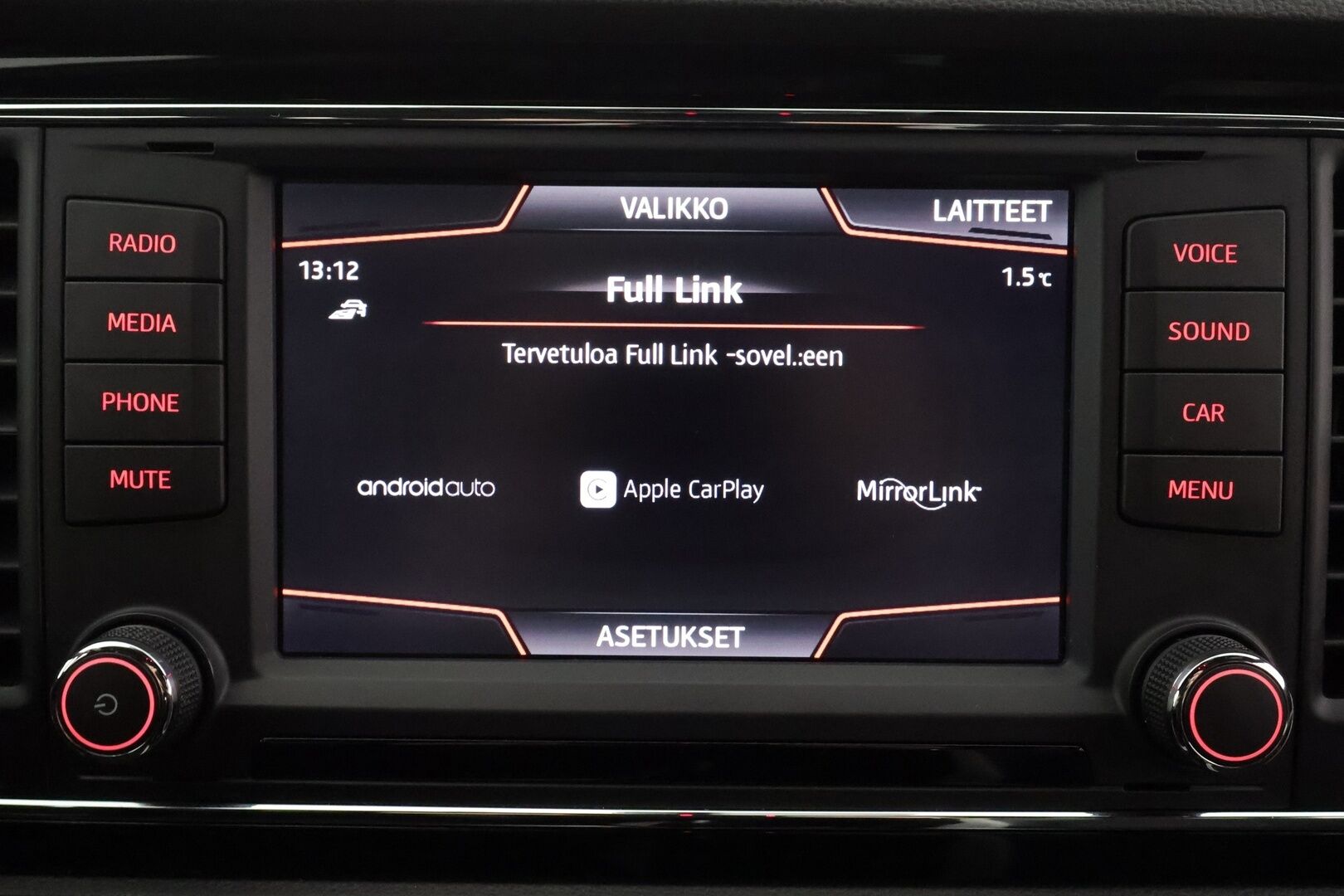 Seat Leon ST 2016 CUPRA ST290 Black Edition * ACC / Webasto / LED / P.tutkat / Apple&Android / Seat äänentoisto *