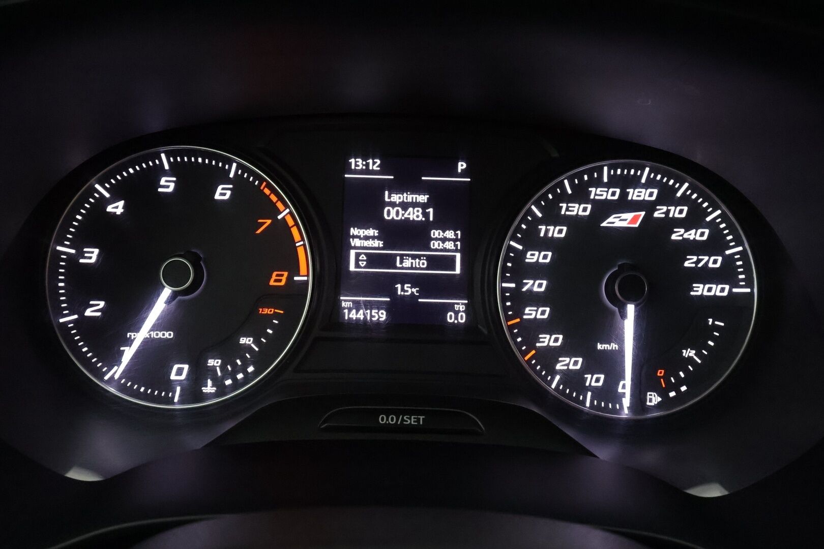 Seat Leon ST 2016 CUPRA ST290 Black Edition * ACC / Webasto / LED / P.tutkat / Apple&Android / Seat äänentoisto *