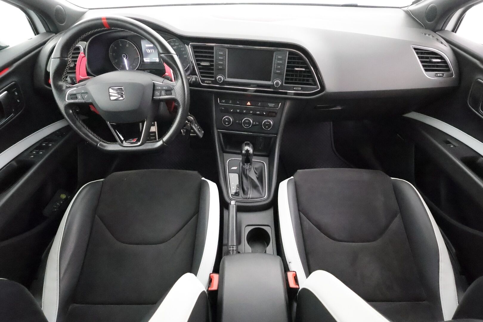 Seat Leon ST 2016 CUPRA ST290 Black Edition * ACC / Webasto / LED / P.tutkat / Apple&Android / Seat äänentoisto *