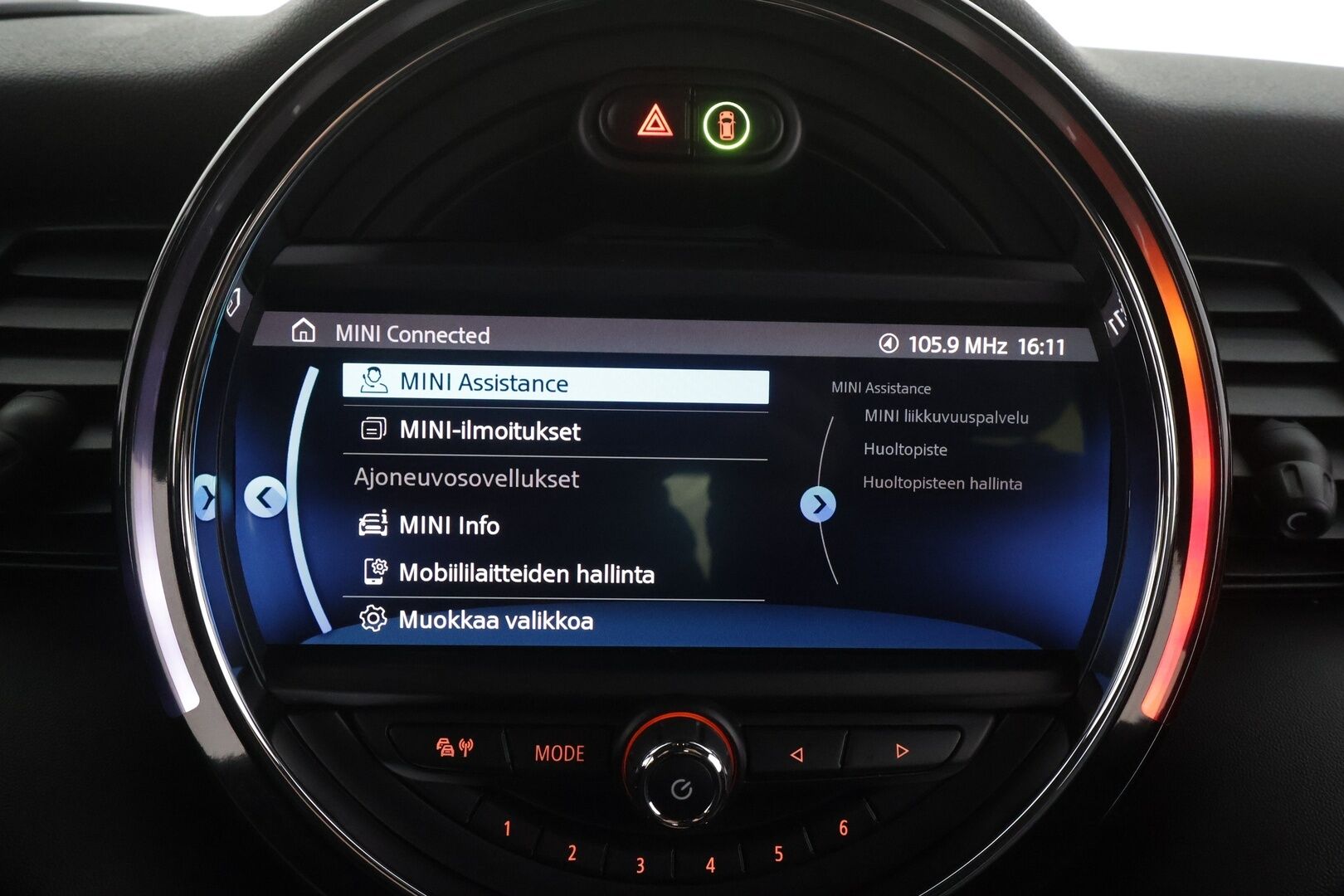 MINI Hatchback 2019 John Cooper Works A Maximise - HUD | Adapt LED | H/K | Urheilullinen alusta | Kamera | Sporttinahat | Keyless | AppleCarplay |  Vakkari | Lohko | Suomi-auto | Kahdet Renkaat 