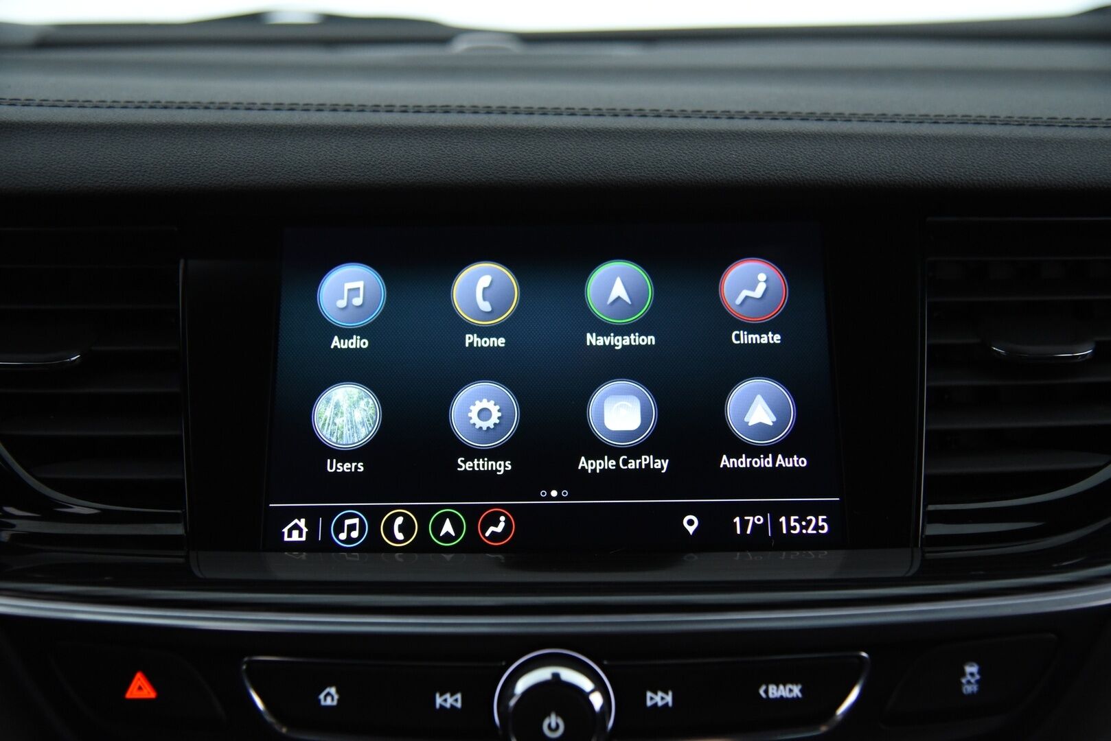 Opel Insignia 2019 Grand Sport Executive 200 Turbo A / OPC-Line / HUD / Blis / 360 / Ilmastoidut nahat / Hieronta / Vakkari / Koukku / - 1. om Suomiauto / Merkkiliikkeen huoltokirja / Jakopää juuri vaihdettu / Huippuvarusteltu 