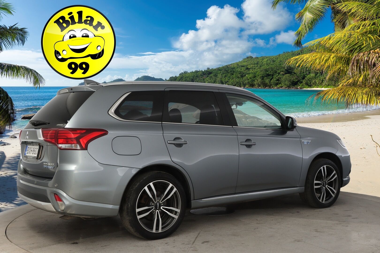 Mitsubishi Outlander 2016 PHEV Intense *Myydään Huutokaupat.com* - *LEIMA 05/26 / Rockford Fosgate / P.Kamera / Navi / 2x Alut*