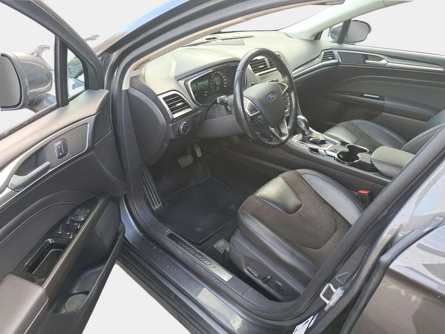 Ford Mondeo 2016 2,0 TDCi 180hv PowerShift Titanium Wagon AWD - | Webasto | Vetokoukku | P-Kamera | ACC | Keyless | Navi | Lämmitettävä tuulilasi | Ohjauspyörän lämmitys | Ei AdBlue