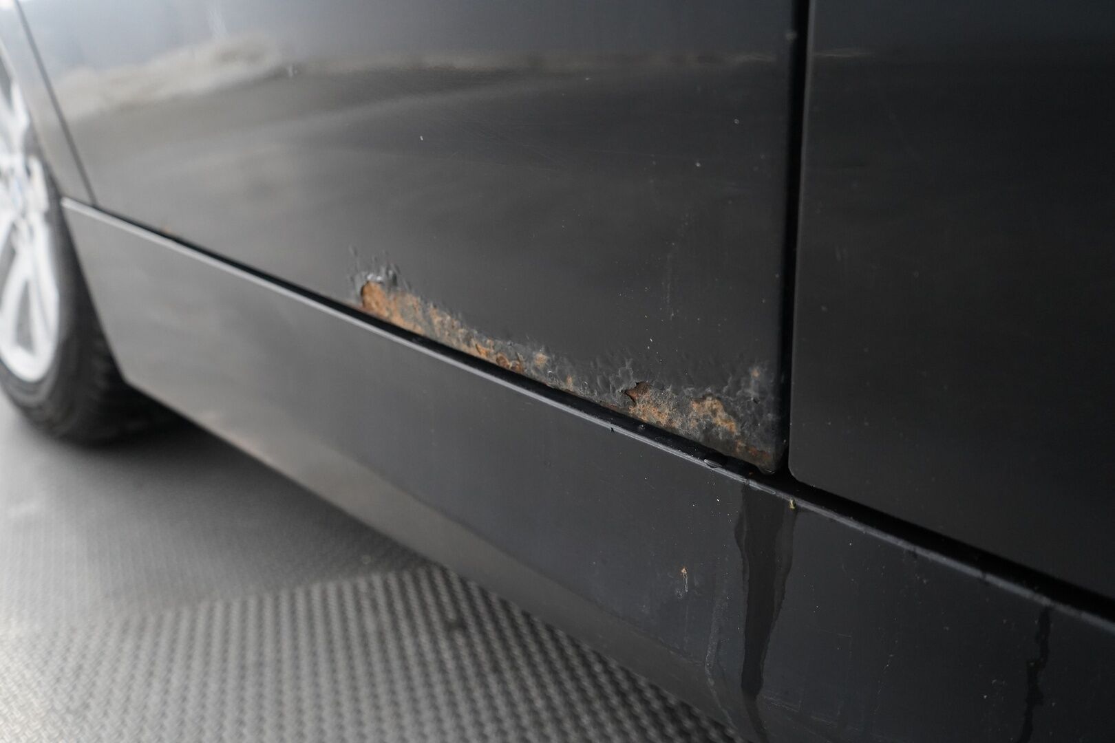 BMW 320 2008 E91 Touring * Tämä auto myydään YritysOutlet -valikoimasta vain yritykselle * - Kahdet vanteet / Särmä huoltohistoria / Seuraava katsastus 11 / 26