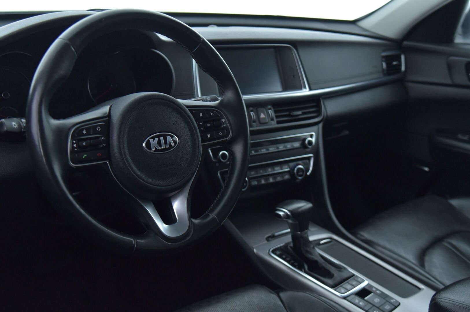 Kia Optima 2018 2.0 GDI PHEV Business Luxury SW - ACC | H&K | Panorama | 360 | Ilmastoidut & lämmitettävät nahat | Navi | Kamera | Ratinlämmitin | Keyless