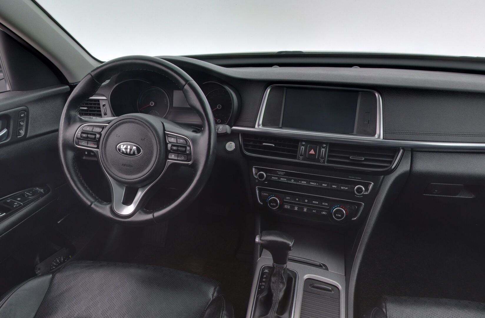 Kia Optima 2018 2.0 GDI PHEV Business Luxury SW - ACC | H&K | Panorama | 360 | Ilmastoidut & lämmitettävät nahat | Navi | Kamera | Ratinlämmitin | Keyless
