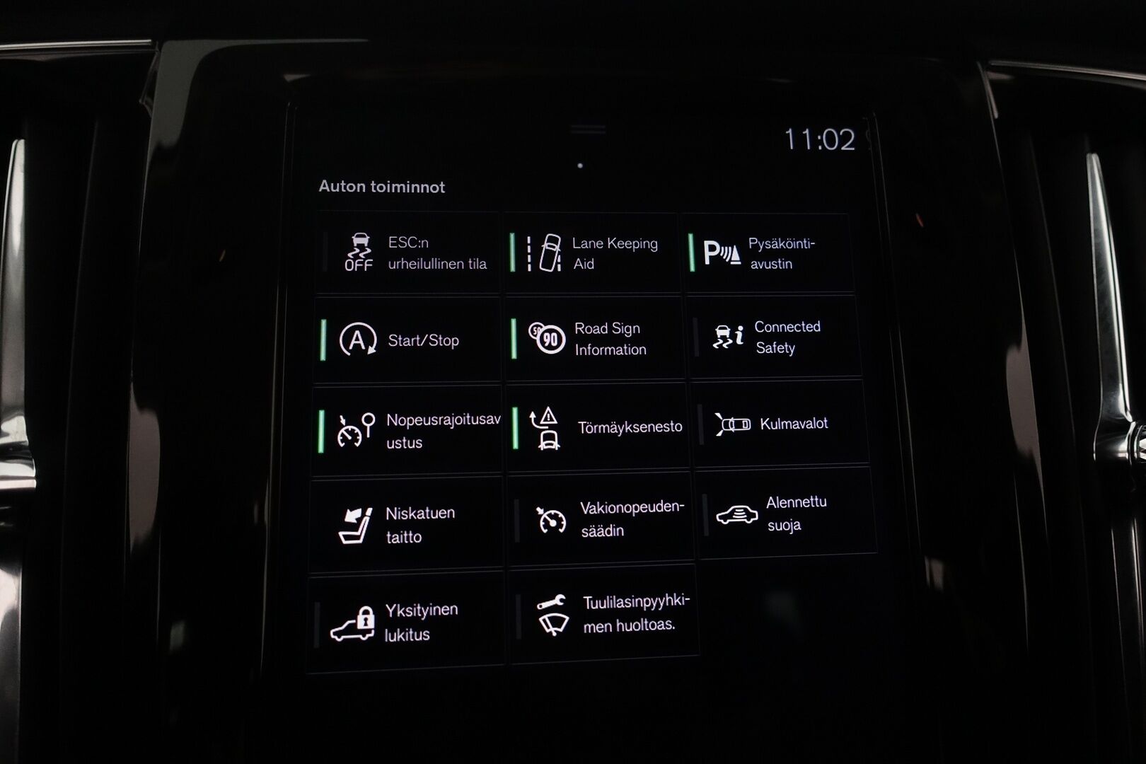 Volvo S90 2019 D3 Business aut * Pilot assist / Webasto / ACC / Navi / LED / Lämm. ohjauspyörä / Tutkat / S.Kontti * - * Suomi auto / Kahdet renkaat ja vanteet / kattavasti huollettu *