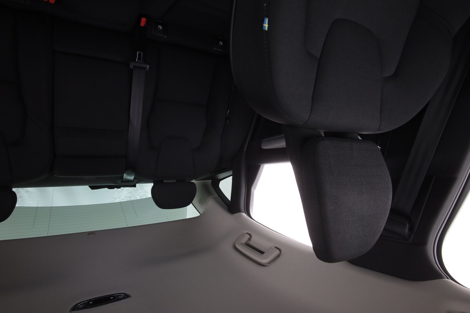Volvo S90 2019 D3 Business aut * Pilot assist / Webasto / ACC / Navi / LED / Lämm. ohjauspyörä / Tutkat / S.Kontti * - * Suomi auto / Kahdet renkaat ja vanteet / kattavasti huollettu *