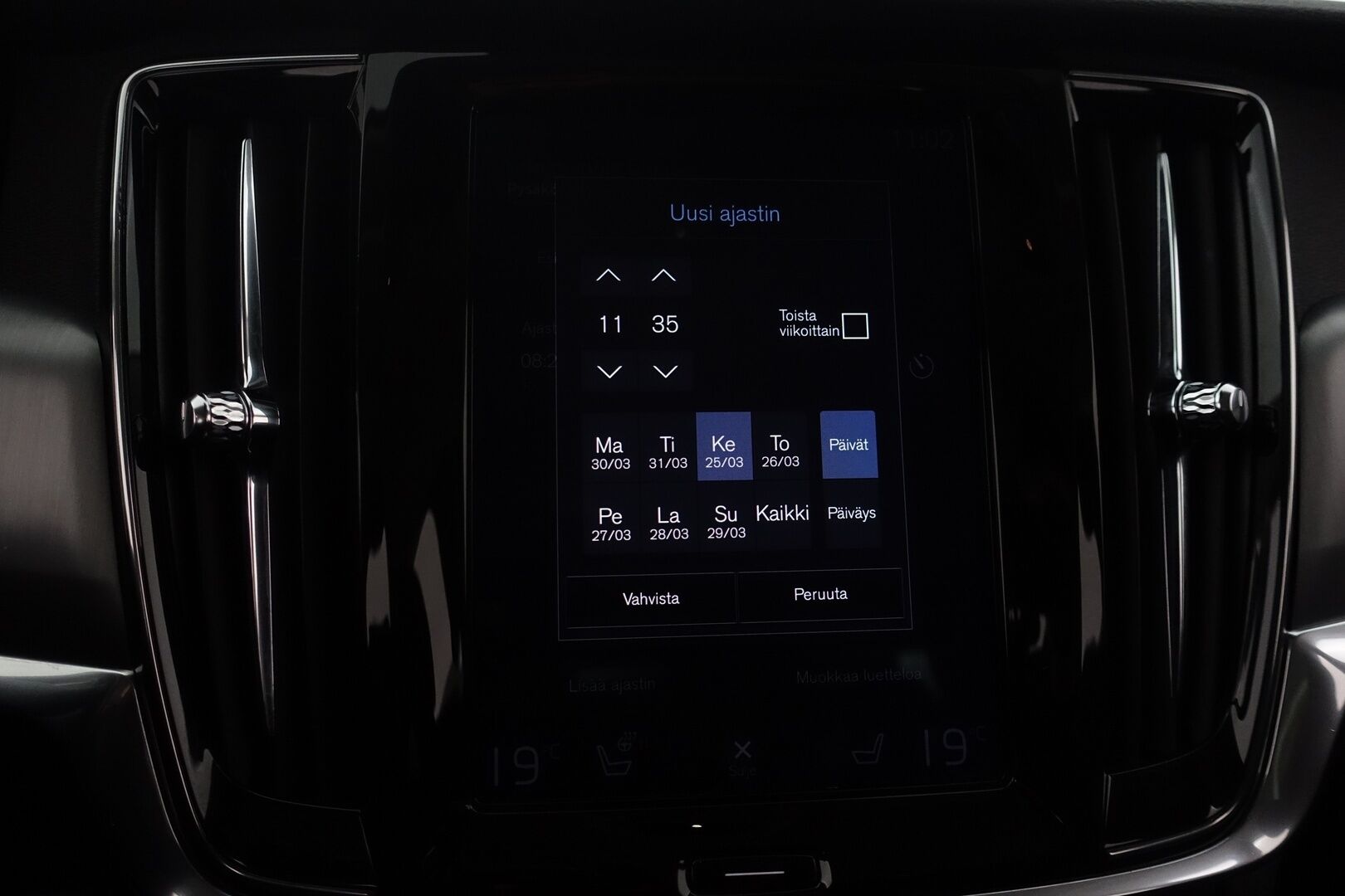 Volvo S90 2019 D3 Business aut * Pilot assist / Webasto / ACC / Navi / LED / Lämm. ohjauspyörä / Tutkat / S.Kontti * - * Suomi auto / Kahdet renkaat ja vanteet / kattavasti huollettu *