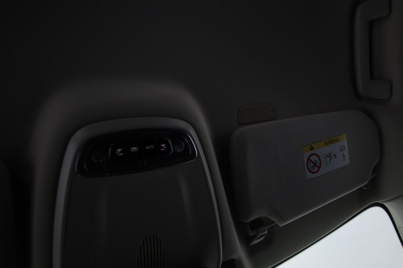 Volvo S90 2019 D3 Business aut * Pilot assist / Webasto / ACC / Navi / LED / Lämm. ohjauspyörä / Tutkat / S.Kontti * - * Suomi auto / Kahdet renkaat ja vanteet / kattavasti huollettu *