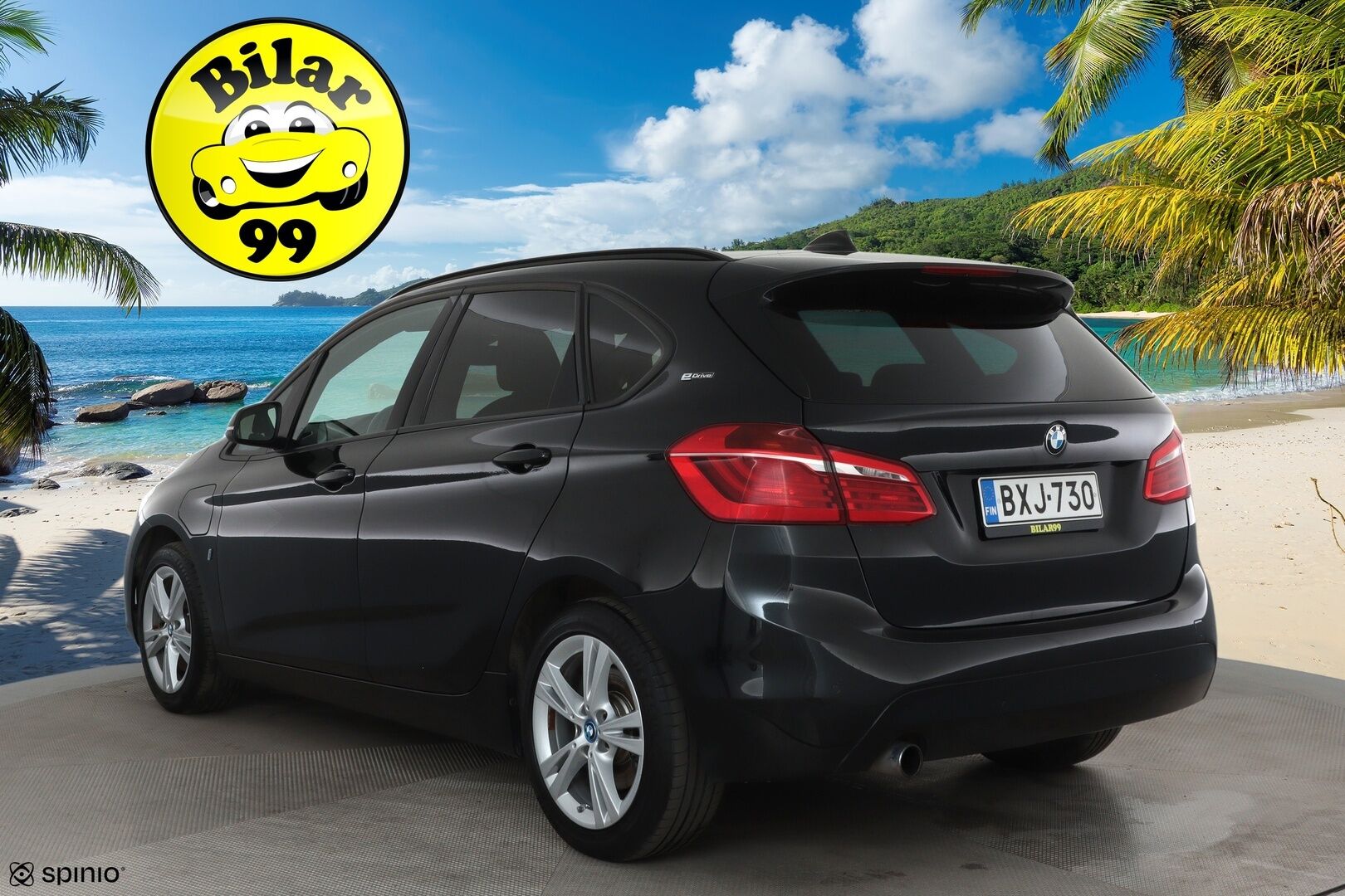 BMW 225 2017 F45 Active Tourer 225xe A **Vakkari / P.tutkat / Navi / Sporttipenkit / Ambient Lights** - Merkkihuollettu / Kahdet Renkaat
