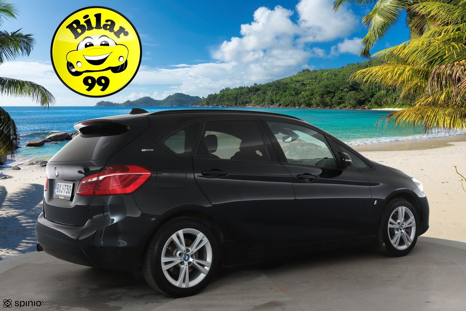 BMW 225 2017 F45 Active Tourer 225xe A **Vakkari / P.tutkat / Navi / Sporttipenkit / Ambient Lights** - Merkkihuollettu / Kahdet Renkaat
