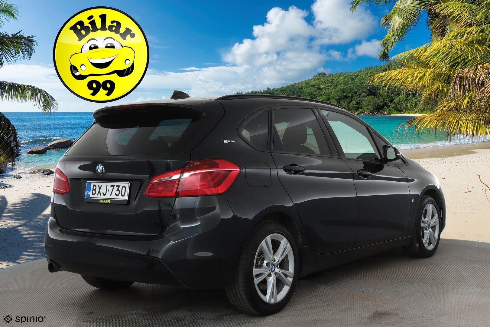 BMW 225 2017 F45 Active Tourer 225xe A **Vakkari / P.tutkat / Navi / Sporttipenkit / Ambient Lights** - Merkkihuollettu / Kahdet Renkaat