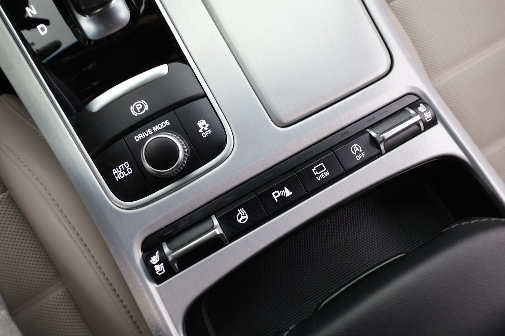 Kia Stinger 2019 3,3 T-GDI AWD GT A/T * ACC / 360° / H&K / HUD / Muistipenkki / LED / Navi / Ilmastoidut nahat / Lasikattoluukku  / KeylessGo * - Suomi-auto / Kahdet renkaat aluvanteilla / Merkkihuollettu