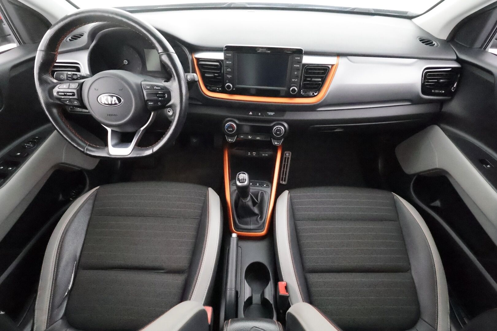 Kia Stonic 2019 1,0 T-GDI ISG 120hv EX Design EcoDynamics - | Vakkari | Lohko | P.Kamera | LED | Puolinahat | Ratinlämmitys | apple&Android | Suomi-auto | Kahdet Renkaat |