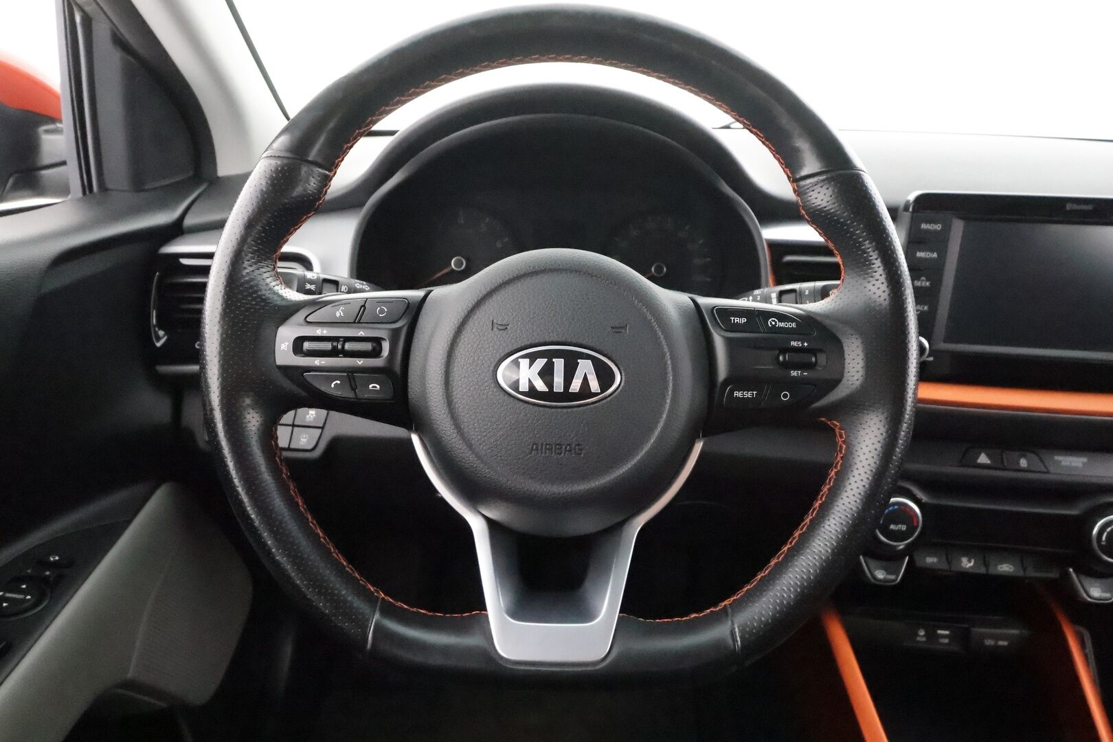 Kia Stonic 2019 1,0 T-GDI ISG 120hv EX Design EcoDynamics - | Vakkari | Lohko | P.Kamera | LED | Puolinahat | Ratinlämmitys | apple&Android | Suomi-auto | Kahdet Renkaat |