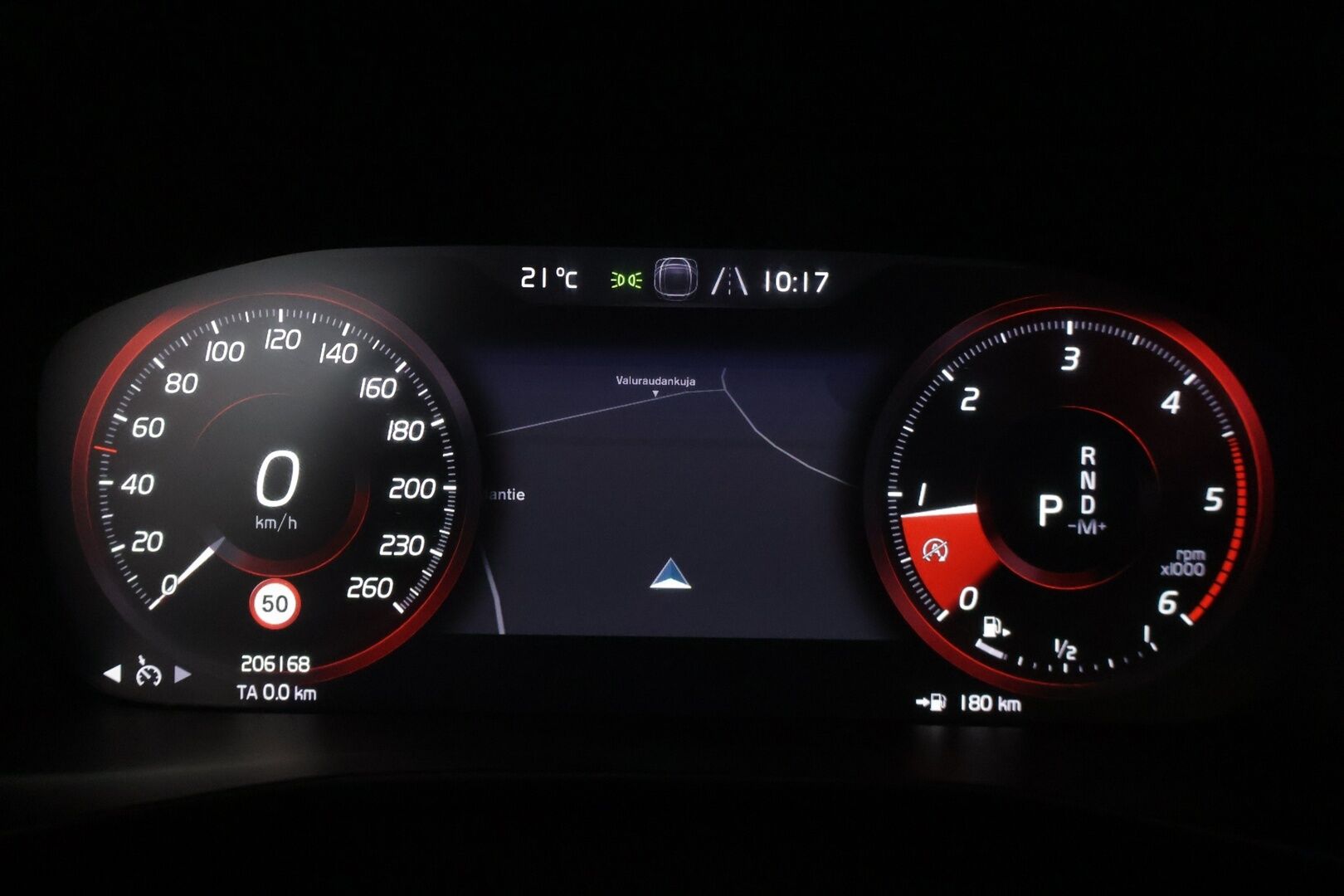Volvo XC40 2020 D3 Business aut - | Suomi-auto | Vakionopeudensäädin | Navi | KeylessGo | Pysäköinti lämmitin | LED | Puolinahat | Peruutustutka | - KORKO VAIN 3,99 %