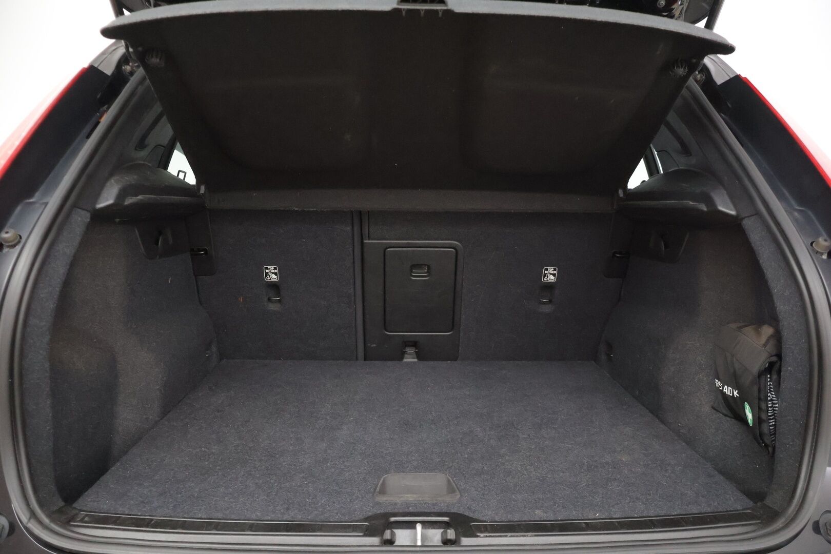 Volvo XC40 2020 D3 Business aut - | Suomi-auto | Vakionopeudensäädin | Navi | KeylessGo | Pysäköinti lämmitin | LED | Puolinahat | Peruutustutka | - KORKO VAIN 3,99 %