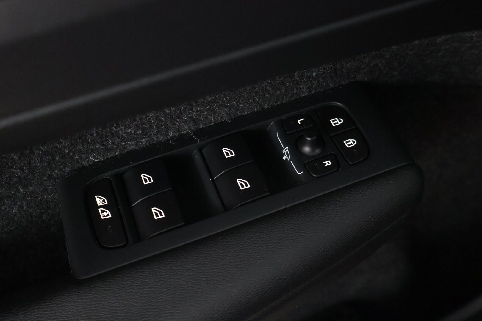 Volvo XC40 2020 D3 Business aut - | Suomi-auto | Vakionopeudensäädin | Navi | KeylessGo | Pysäköinti lämmitin | LED | Puolinahat | Peruutustutka | - KORKO VAIN 3,99 %