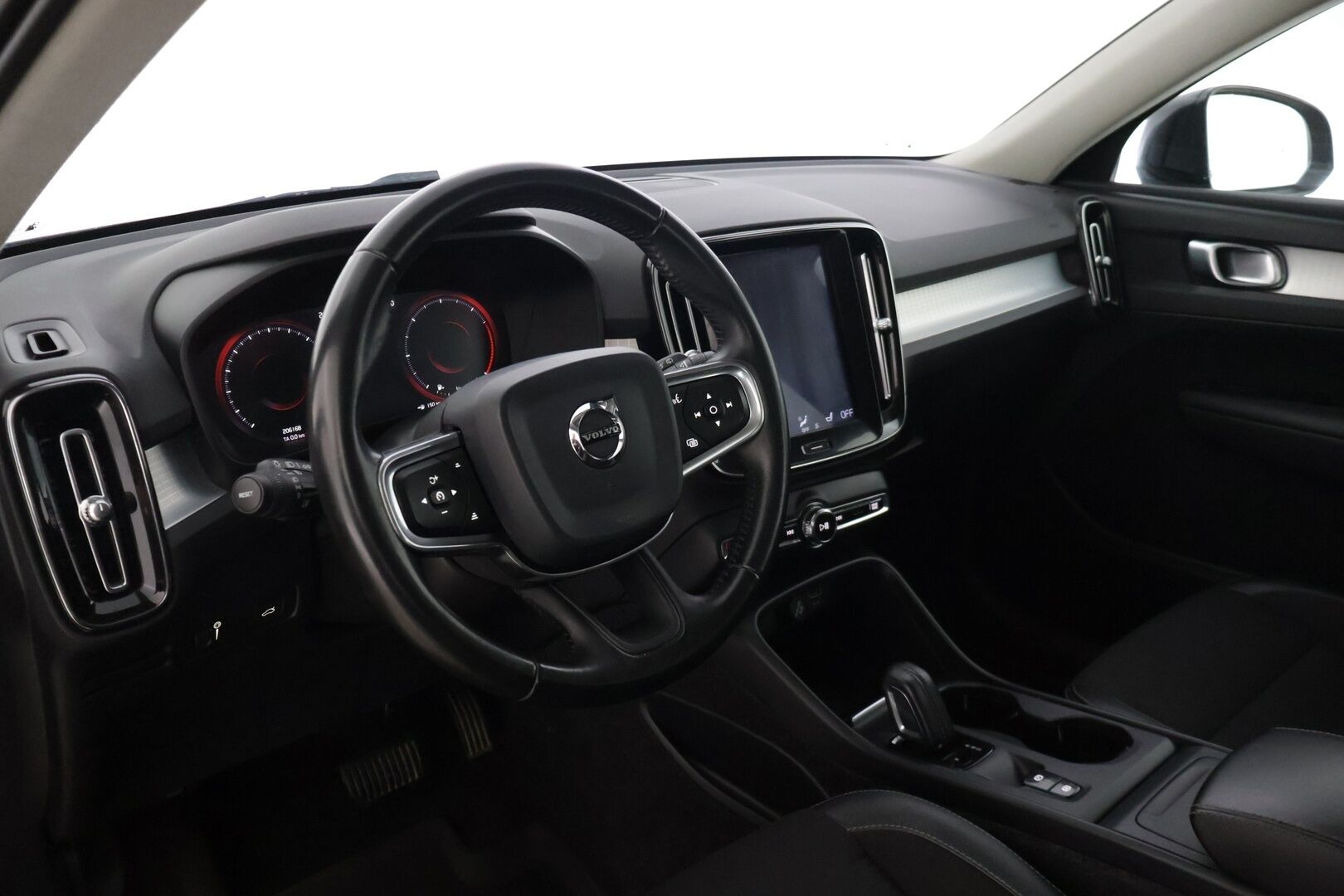 Volvo XC40 2020 D3 Business aut - | Suomi-auto | Vakionopeudensäädin | Navi | KeylessGo | Pysäköinti lämmitin | LED | Puolinahat | Peruutustutka | - KORKO VAIN 3,99 %
