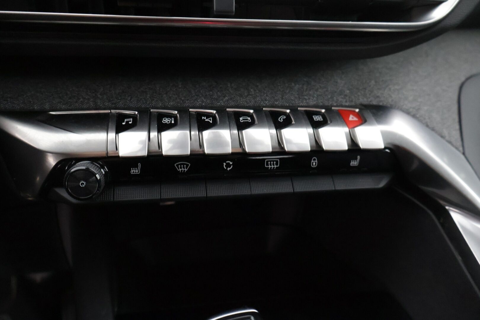 Peugeot 3008 2019 Allure PureTech 130 EAT8-automaatti * / Blis / Vetokoukku / Keyless / Muistipenkki / Sähkökontti / - Tyylikäs & pieni kulutuksinen / Varusteita löytyy / Jakopää tehty / Juuri huollettu & katsastettu valmiina ajoon /  