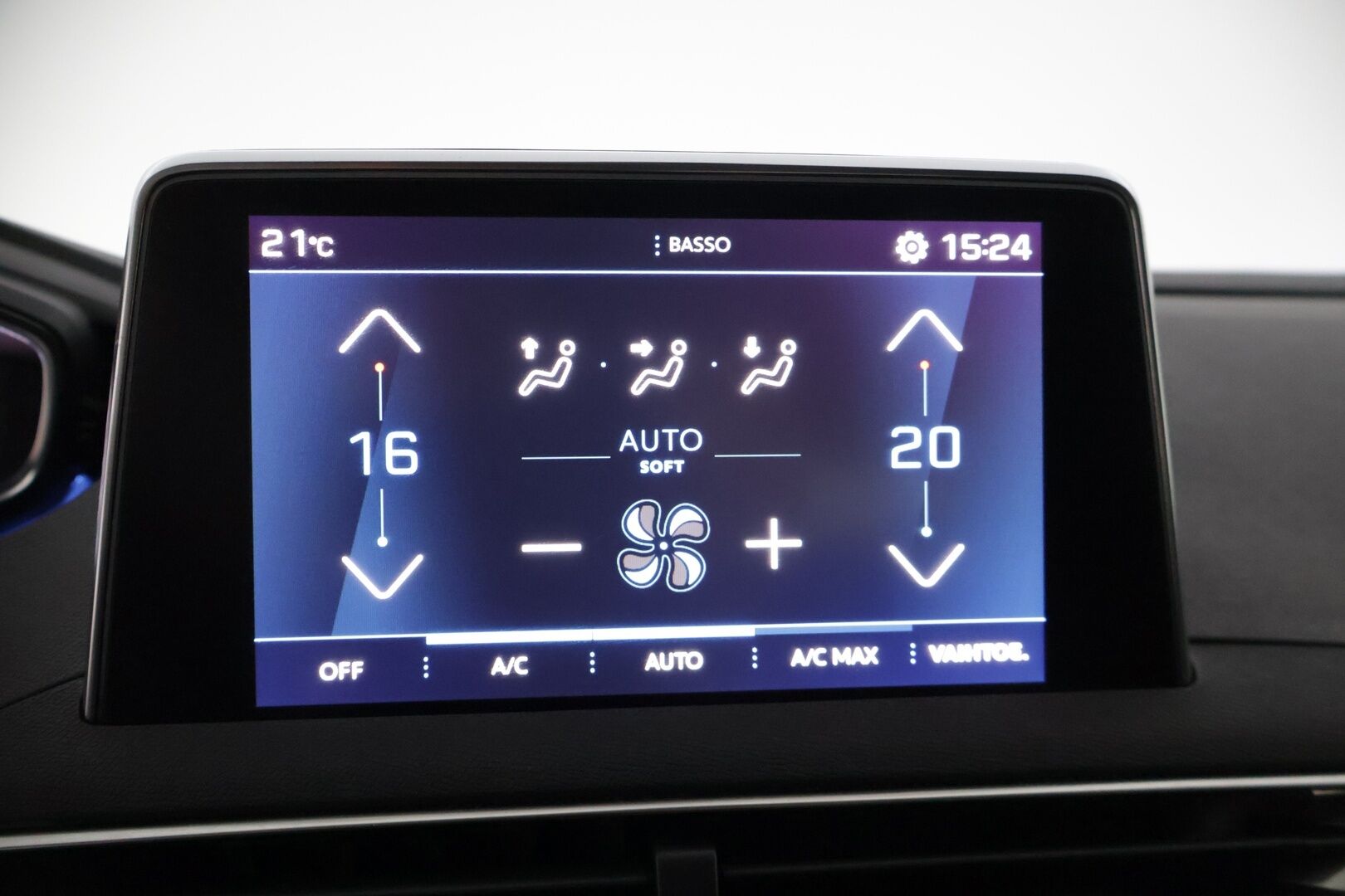 Peugeot 3008 2019 Allure PureTech 130 EAT8-automaatti * / Blis / Vetokoukku / Keyless / Muistipenkki / Sähkökontti / - Tyylikäs & pieni kulutuksinen / Varusteita löytyy / Jakopää tehty / Juuri huollettu & katsastettu valmiina ajoon /  