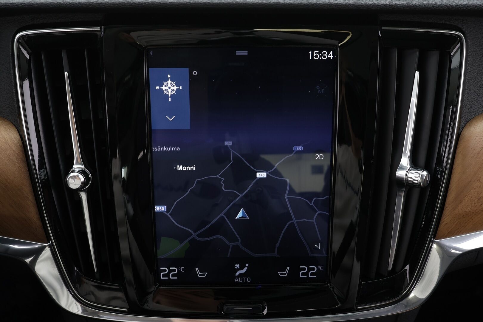 Volvo S90 2018 T8 AWD Business Inscription aut * ACC / P.kamera / Full LED / Navi / Muistipenkki / Lasikattoluukku / KeylessGo / Webasto / Koukku * - Kahdet renkaat aluvanteilla - HULLU BLACKWEEK KORKOTARJOUS 2,49%