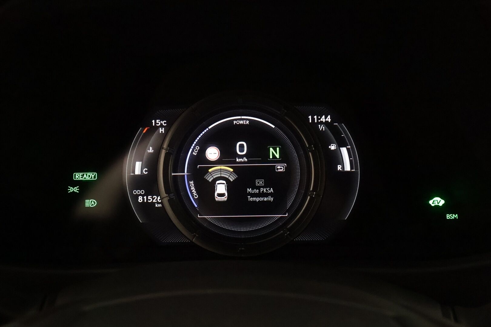 Lexus UX 2019 250h AWD F Sport - | ACC | HUD | Sähköpenkit | Nahka-alcantara | Keyless | P.kamera | Lämm. ohjauspyörä | Sähkökontti | Merkkihuollot | 