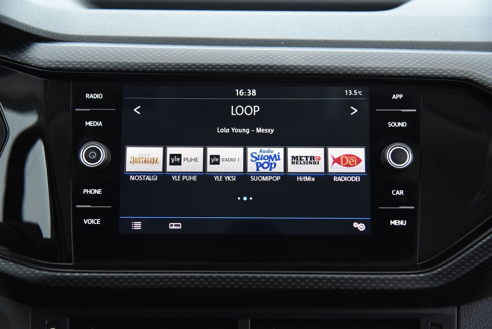 Volkswagen T-Cross 2019 Style 1,0 TSI 85 kW (115 hv) DSG-aut.*ACC / BLIS / Merkkihuollettu / P-Tutkat / AppConnect / Koukku*