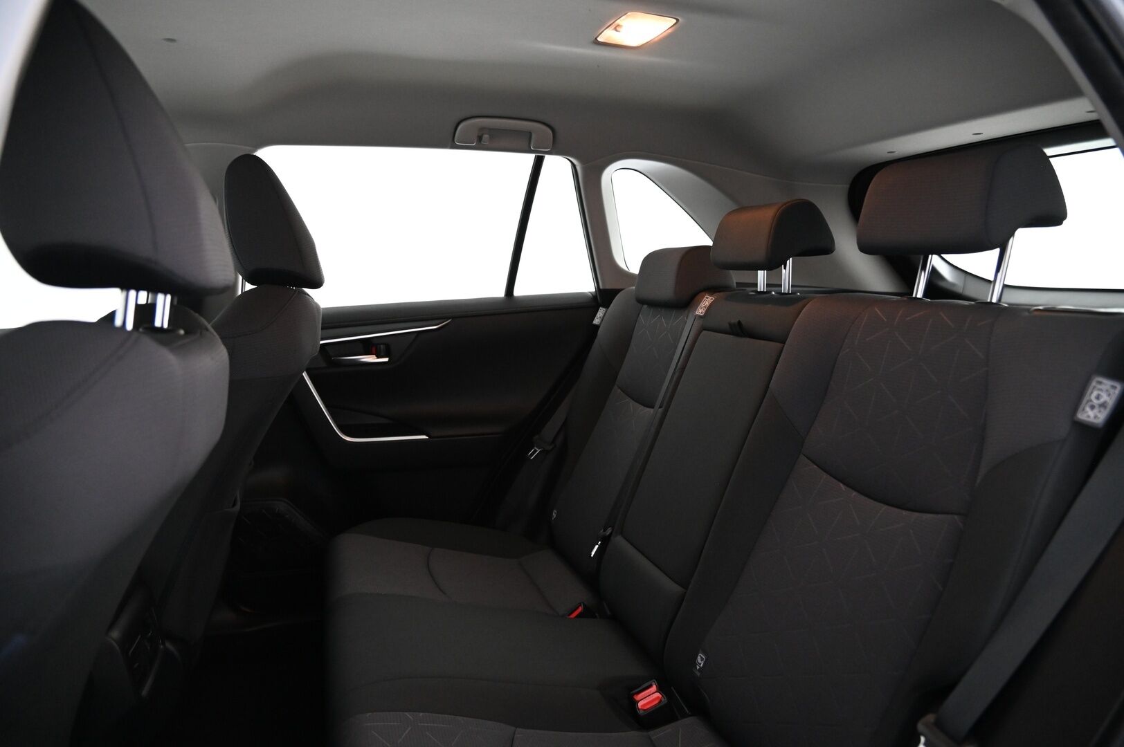Toyota RAV4 2019 2,0 VVT-iE Active * Navi / P.Kamera / LED / Koukku / S.kontti* - * 2x vanteet renkailla / Suomi-auto / Merkkihuollettu *