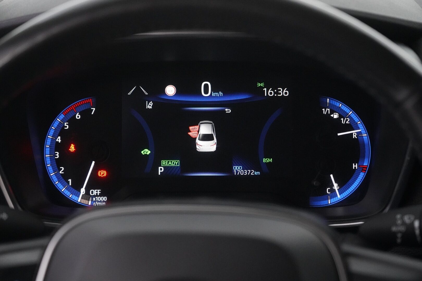 Toyota Corolla 2019 Sedan 1,8 Hybrid Style - ACC | Koukku | Blis | Lohko | Nahat | Kamera | LED | Navi | Tutkat | Suomi-auto | Kahdet alumiinivanteet | SUPER VARUSTEET!