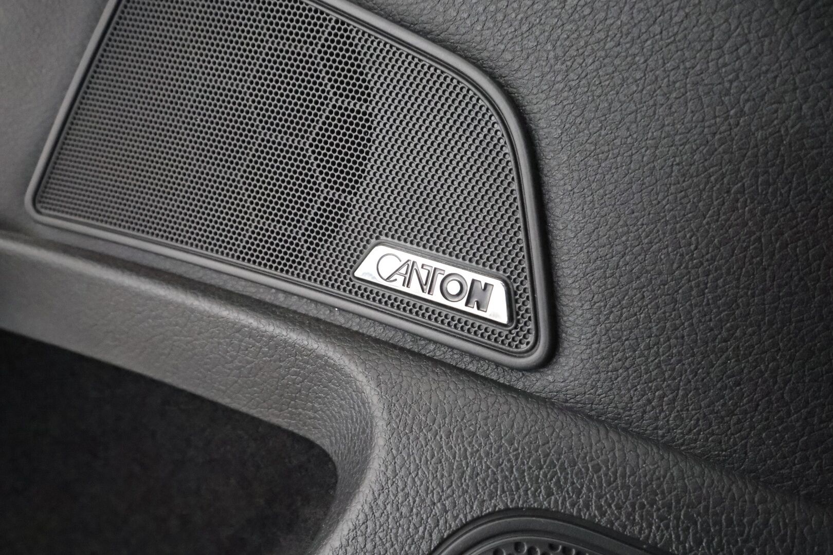 Skoda Superb 2019 1,5 TSI ACT Style BusinessLine - | ACC | Webasto | Koukku | Canton | LED | Muistipenkki | P.kamera | Nahat | Keyless | Apple&Android | 1.Om Suomi-auto | Merkkihuollettu | Kahdet Renkaat |