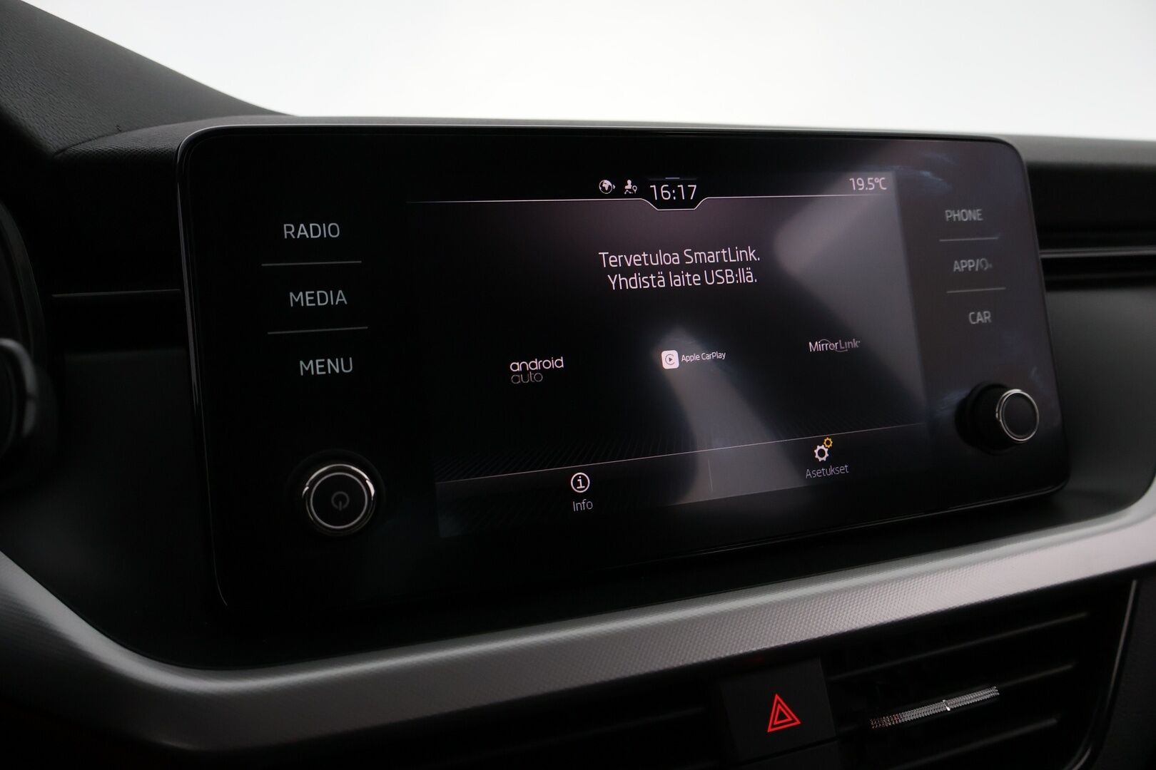 Skoda Scala 2019 1,5 TSI Ambition DSG Autom. - Suomiauto / Lane Assist / Peruutustutkat / Crystal LED / Lohko & Sisäpistoke / Juuri tullut Tampereelle!